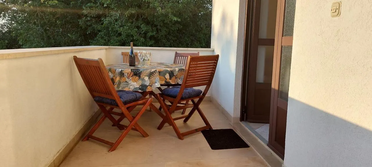 Green Villa Banjole Apartment